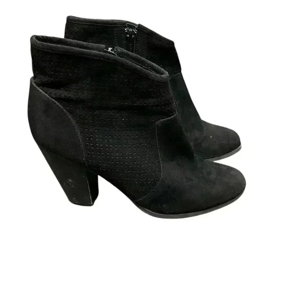 American Rag Booties Black Ariane Almond Toe Ankle Boots Size 7.5 - Picture 3 of 8